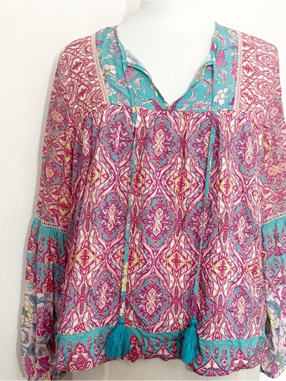 Grace + Karma Boho Balloon Sleeve Printed Peasant Border Print Tassel Ties Top S